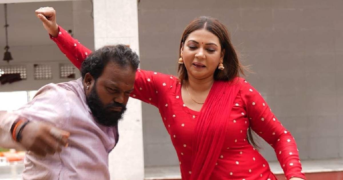 भोजपुरी फिल्म ‘छाया’ की शूटिंग में बिजी पृथ्वी तिवारी और रक्षा गुप्ता.